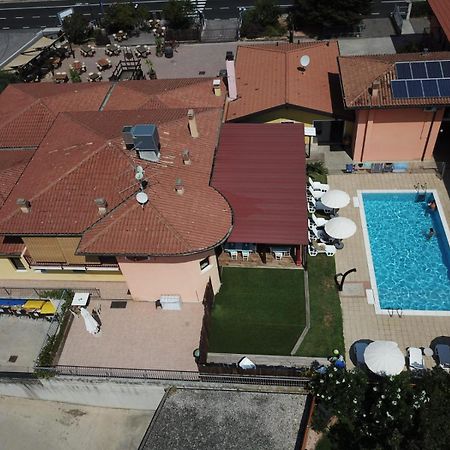Villa Camporosso Cola  ภายนอก รูปภาพ