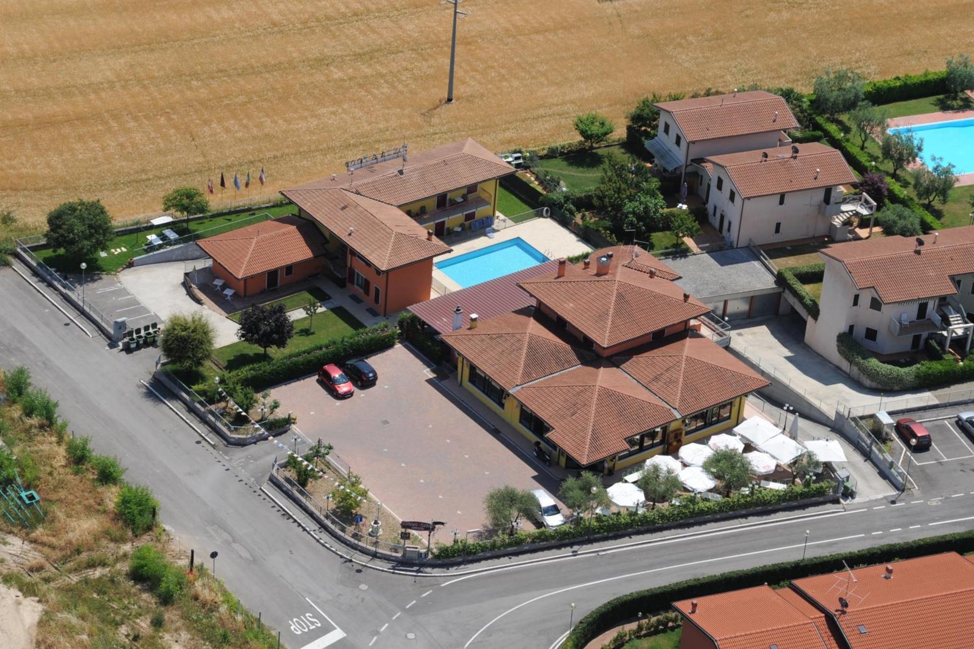 Villa Camporosso Cola  ภายนอก รูปภาพ