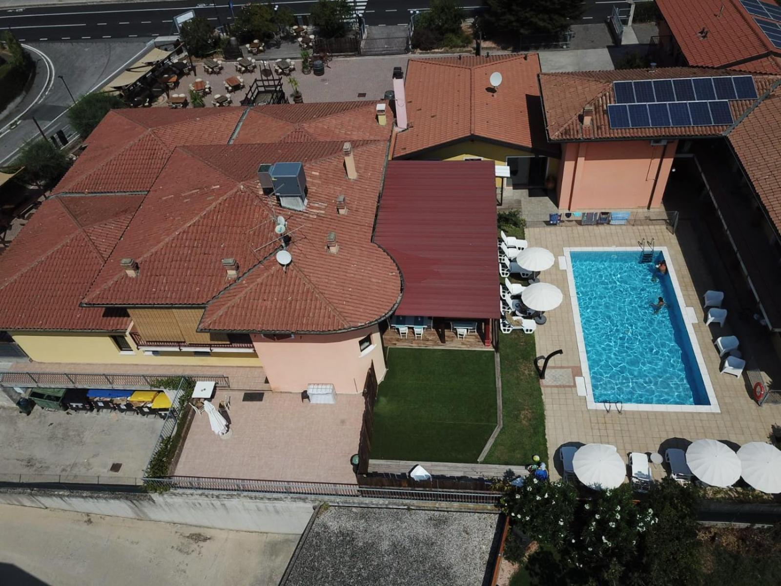 Villa Camporosso Cola  ภายนอก รูปภาพ